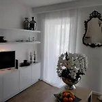 Pearl House *